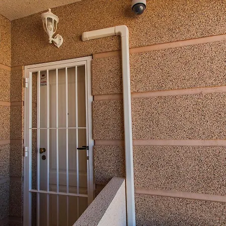 025 Sunny Oasis - Alicante דירה