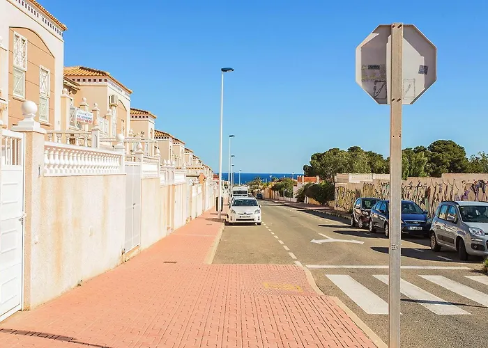 025 Sunny Oasis - Alicante Apartment *