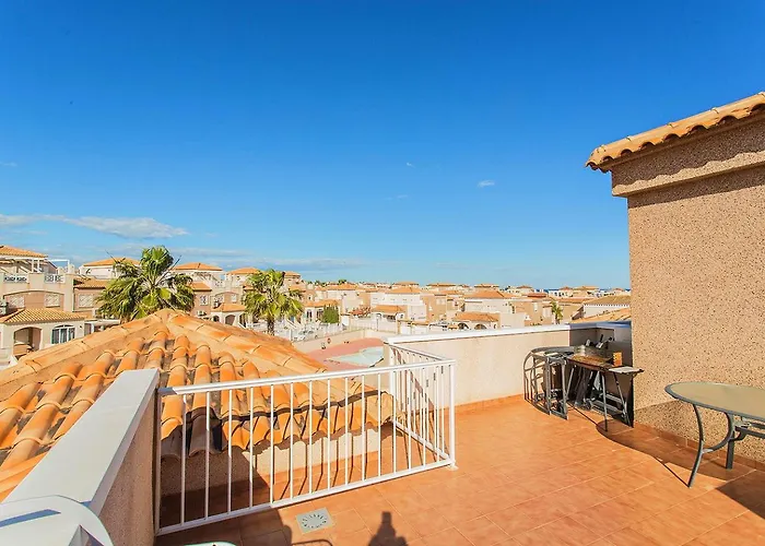 025 Sunny Oasis - Alicante *