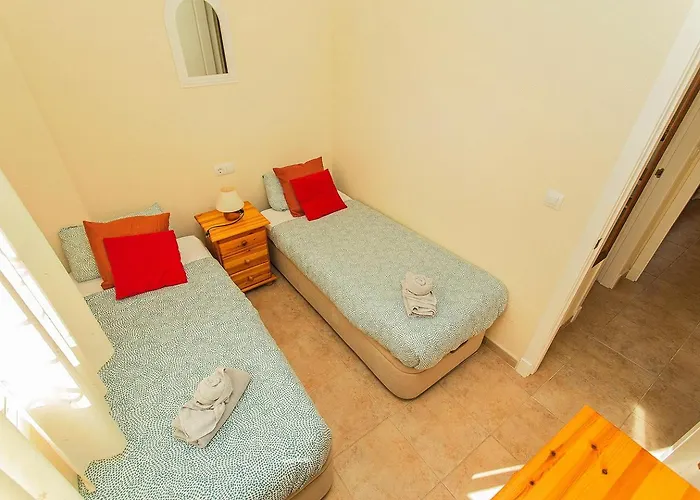 025 Sunny Oasis - Alicante Apartment *