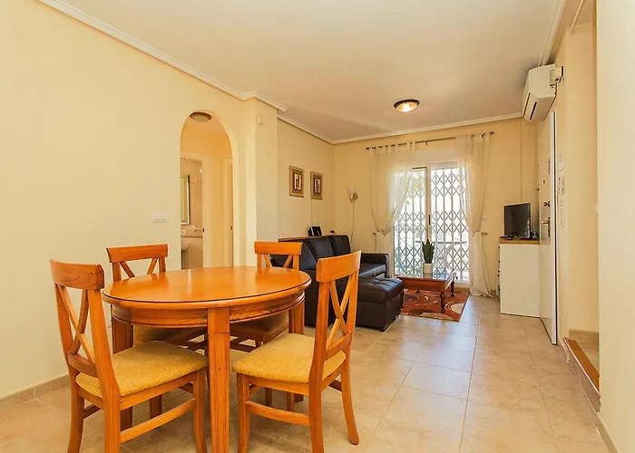 025 Sunny Oasis - Alicante